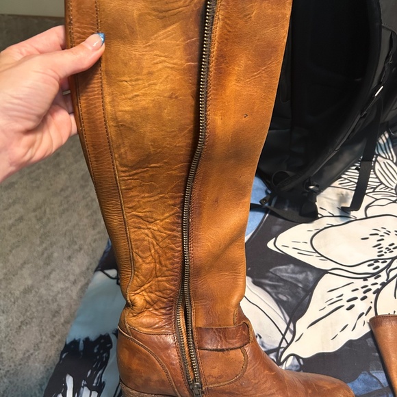 Fry boots - Picture 2 of 5